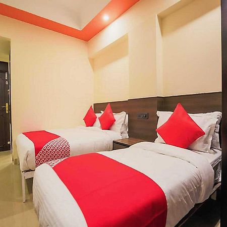 Hotel Anand Amritsar Buitenkant foto