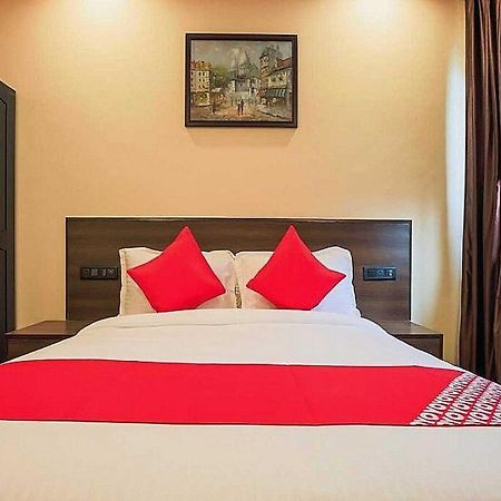 Hotel Anand Amritsar Buitenkant foto