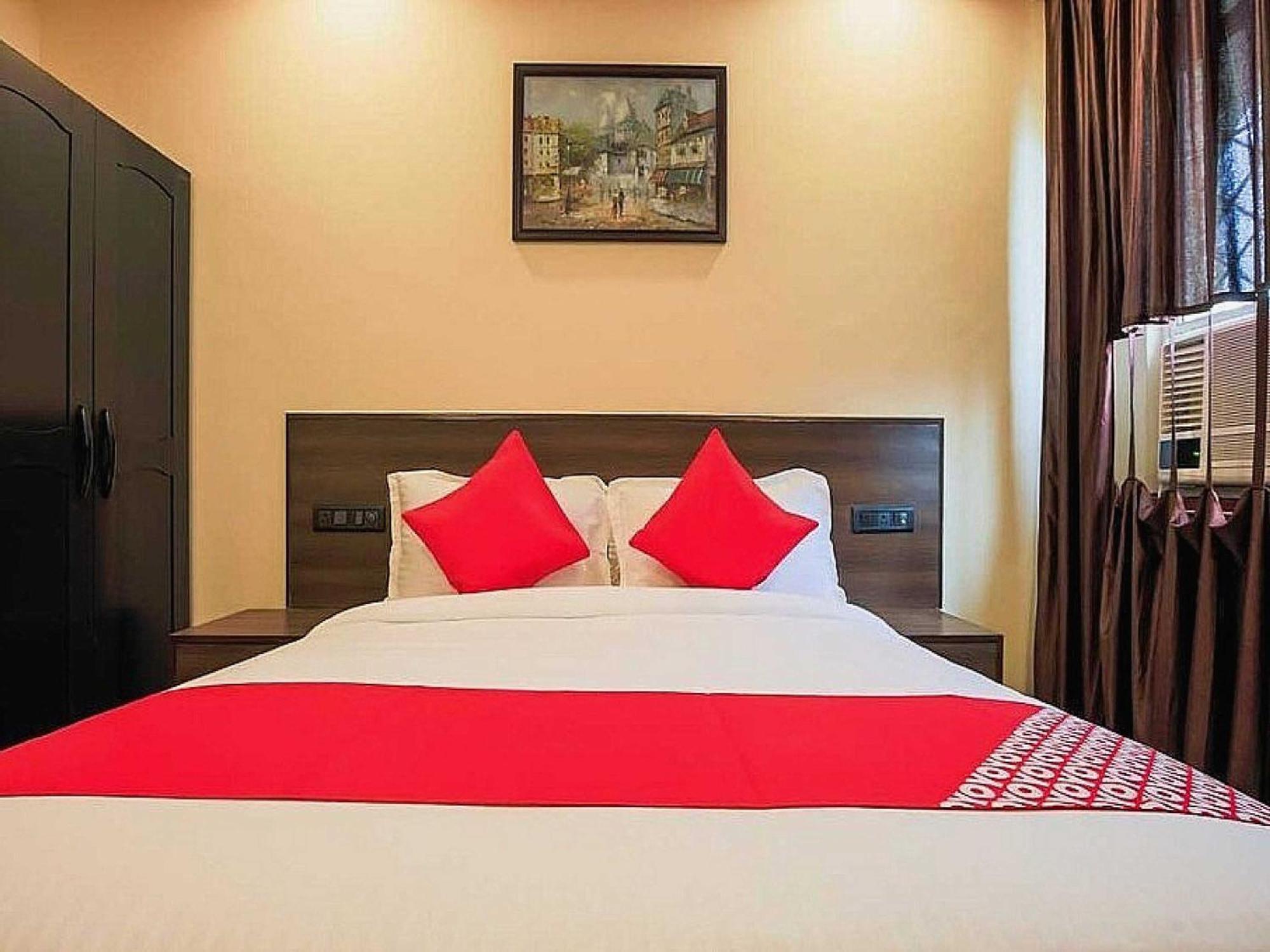 Hotel Anand Amritsar Buitenkant foto