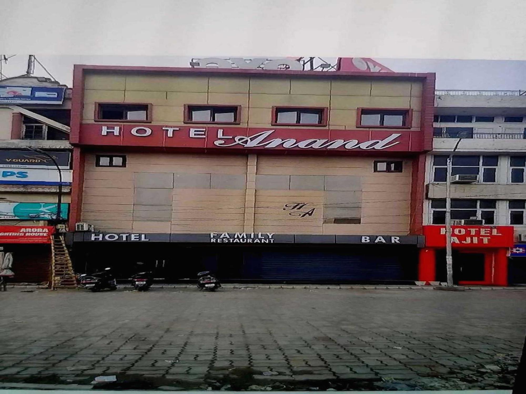 Hotel Anand Amritsar Buitenkant foto