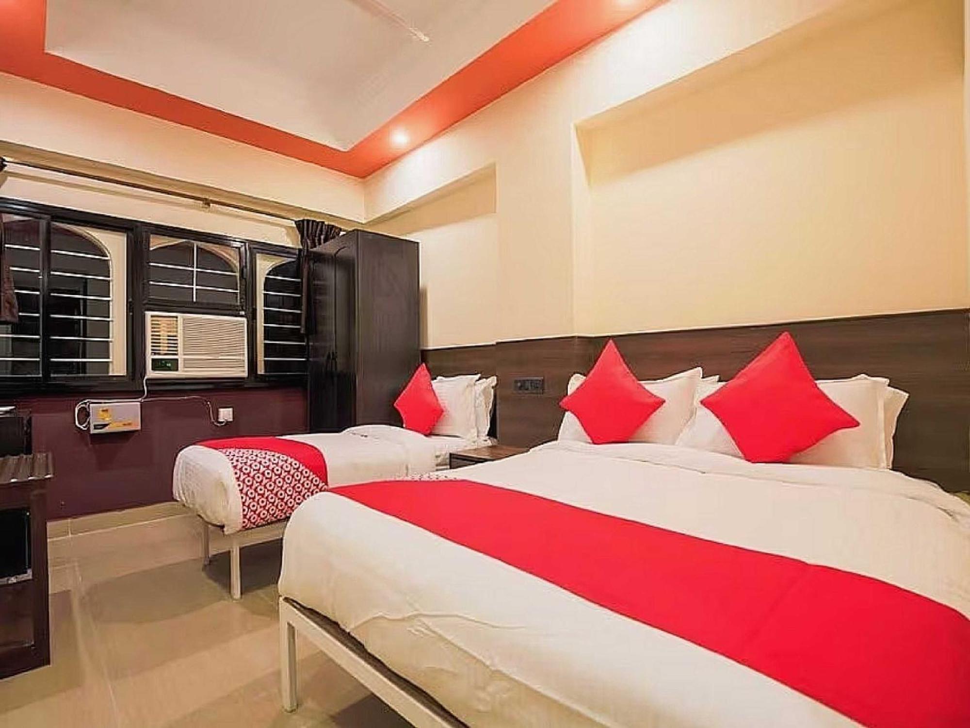 Hotel Anand Amritsar Buitenkant foto