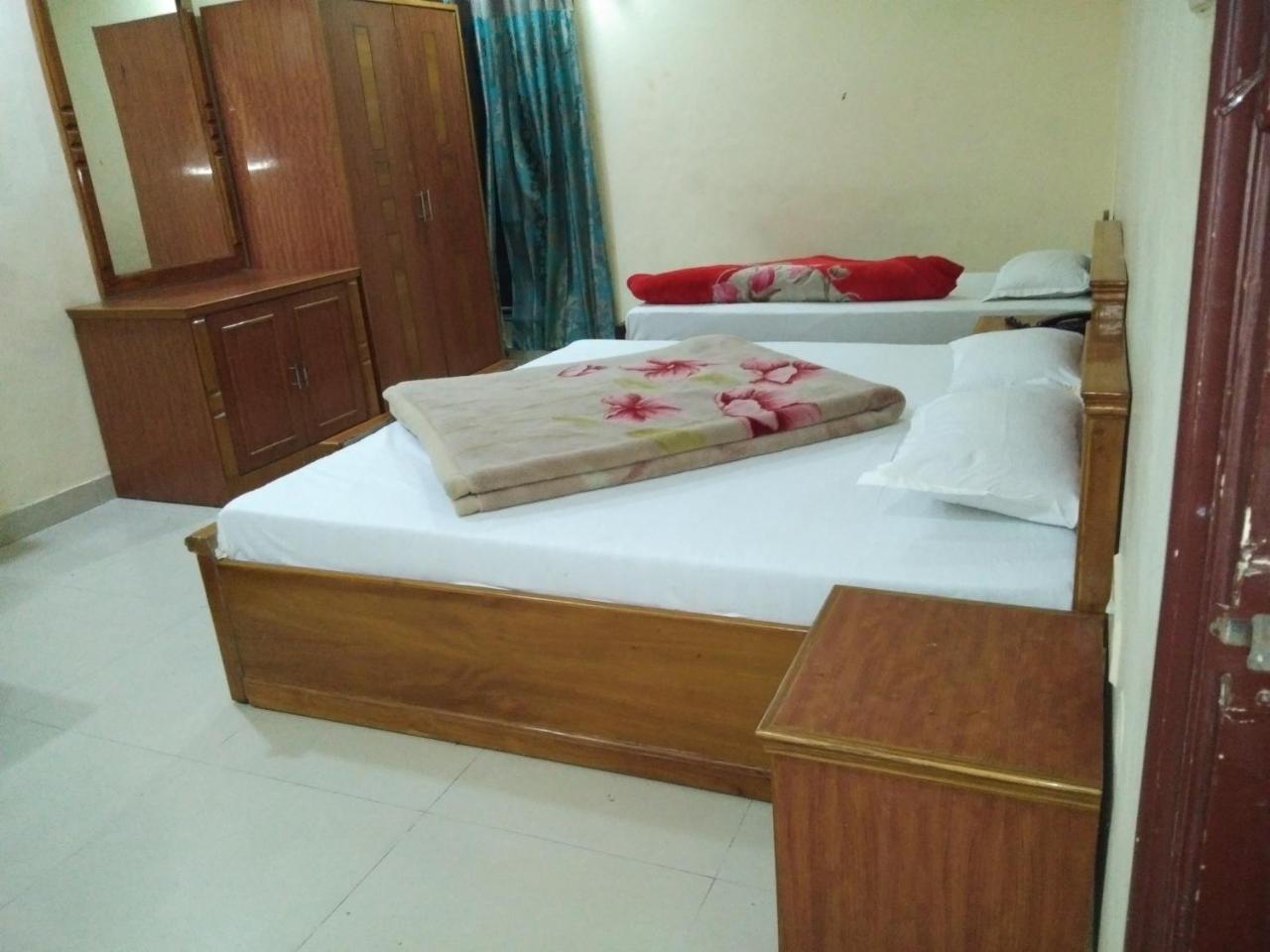 Hotel Anand Amritsar Buitenkant foto